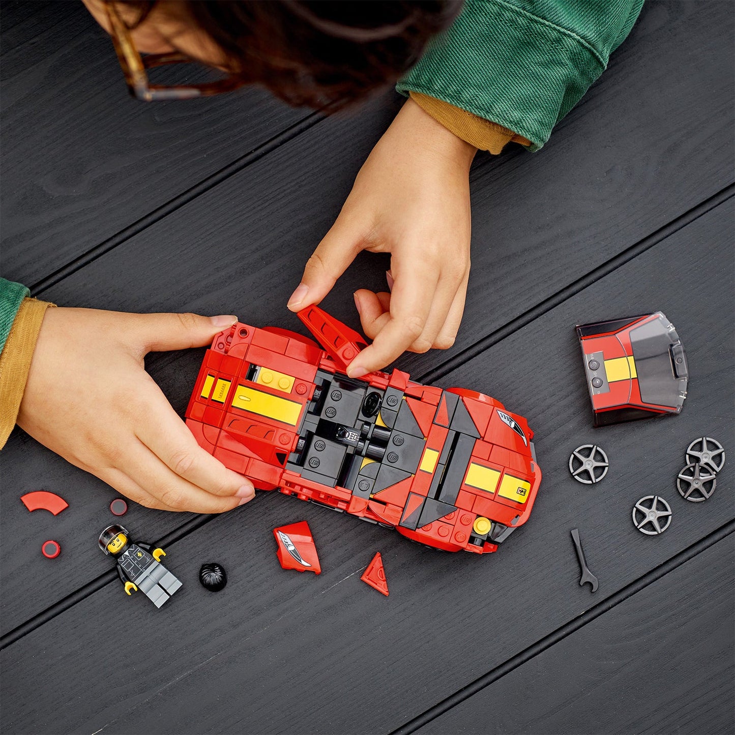 LEGO® Speed Champions Ferrari 812 Competizione - Mô Hình Lắp Ráp Siêu Xe Ferrari - LEGO 76914 - Góc nhìn khác 3