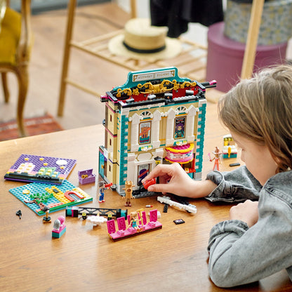 LEGO® Friends™ Andrea’s Theater School - Đồ Chơi Lắp Ráp Nhà Hát Nghệ Thuật 41714 - Góc nhìn khác 3