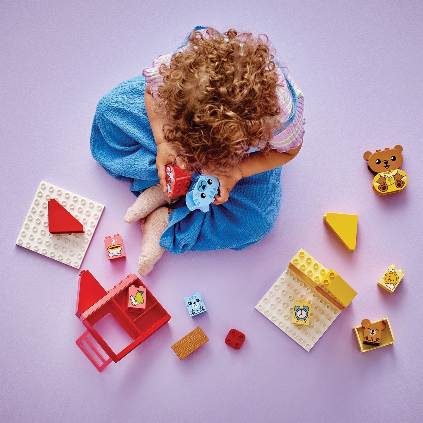 LEGO® DUPLO™ Daily Routines: Eating & Bedtime - Đồ chơi Thói quen hằng ngày cho bé - LEGO 10414 - Góc nhìn khác 3