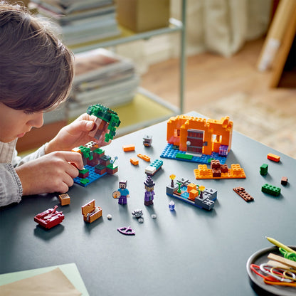 LEGO® Minecraft® The Pumpkin Farm Đồ Chơi Lắp Ráp Trang Trại Bí Ngô LEGO 21248 - Góc nhìn khác 3