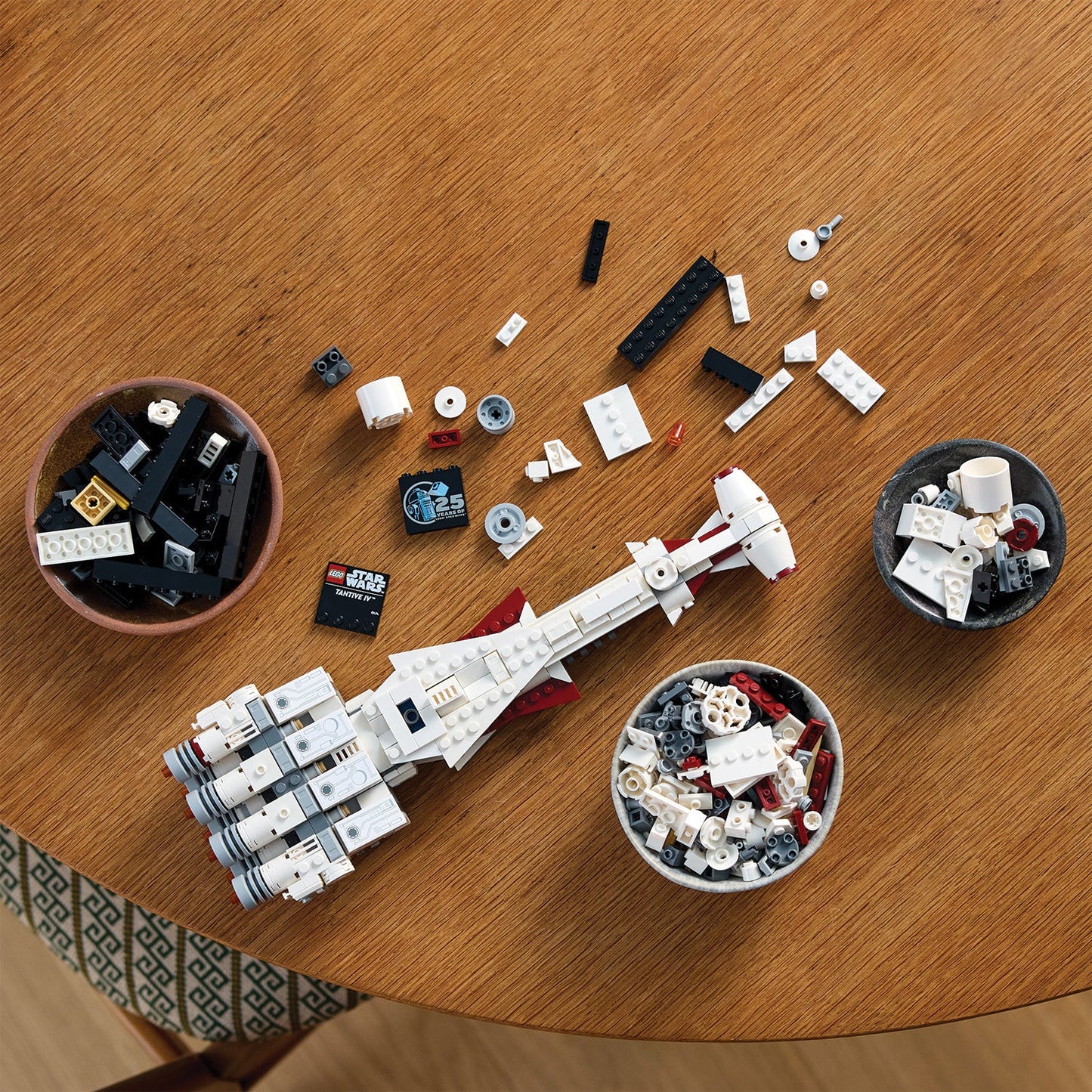 LEGO® Star Wars™ Tantive IV™ - Mô hình Tàu Vũ Trụ Sưu Tầm 75376 - Hình ảnh bổ sung 4
