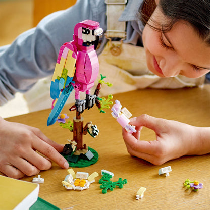 LEGO® Creator 3-in-1 Exotic Pink Parrot - Đồ Chơi Lắp Ráp Vẹt Hồng 3-trong-1 LEGO 31144 - Hình ảnh bổ sung 5