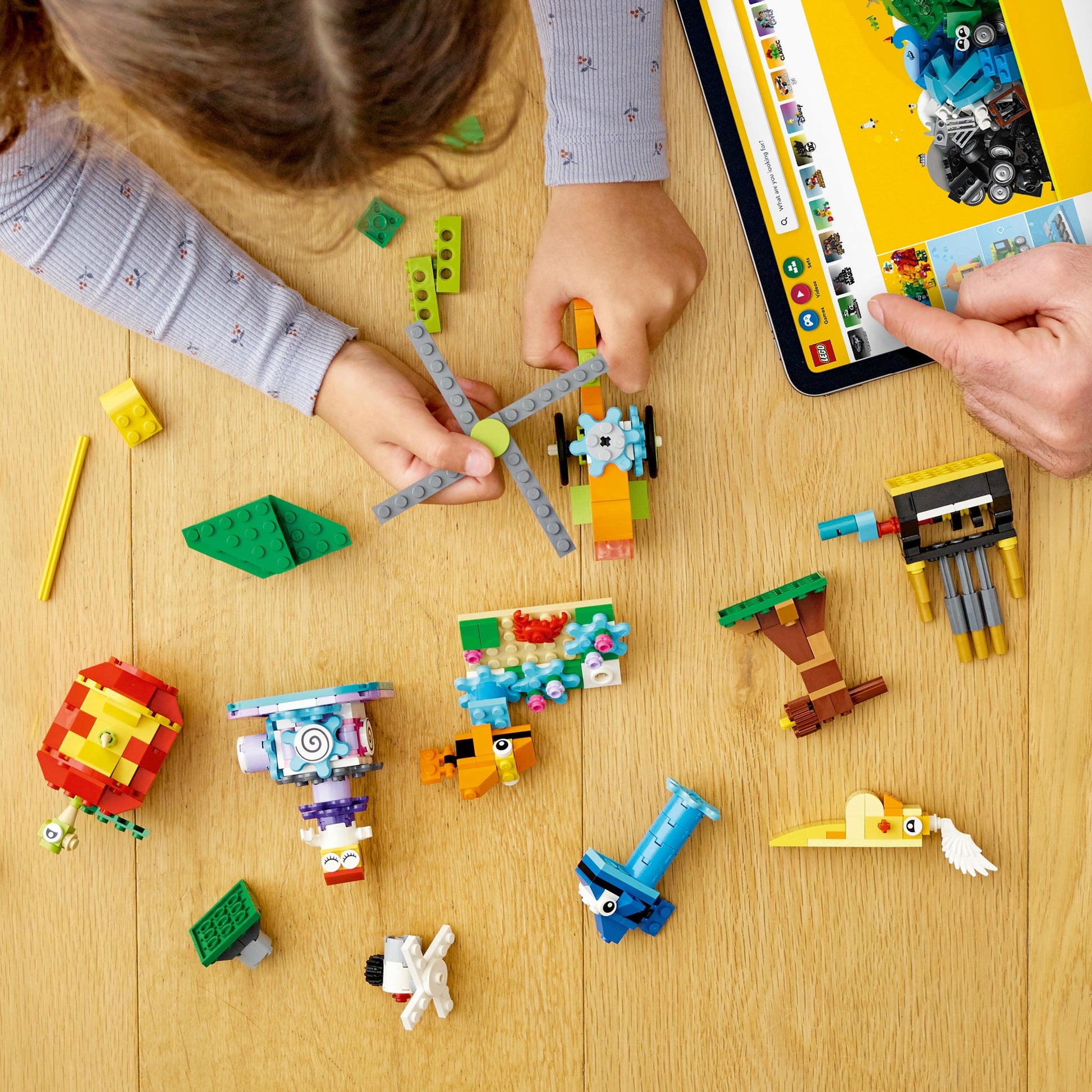 LEGO® Classic Bricks and Functions Bộ Đồ Chơi Lắp Ráp Sáng Tạo LEGO 11019 - Góc nhìn khác 3