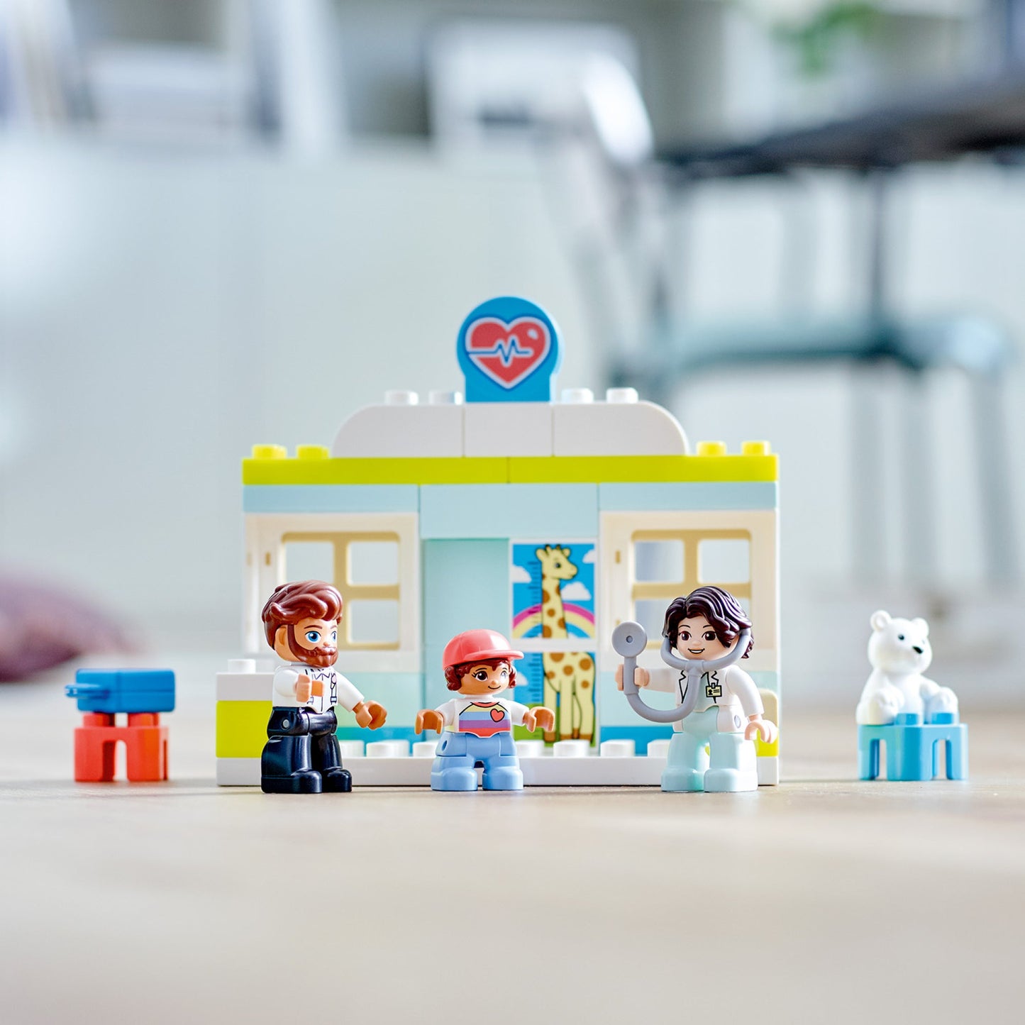 LEGO® DUPLO™ Rescue Doctor Visit - Đồ Chơi Khám Bệnh Cứu Hộ (10968) - Góc nhìn khác 3