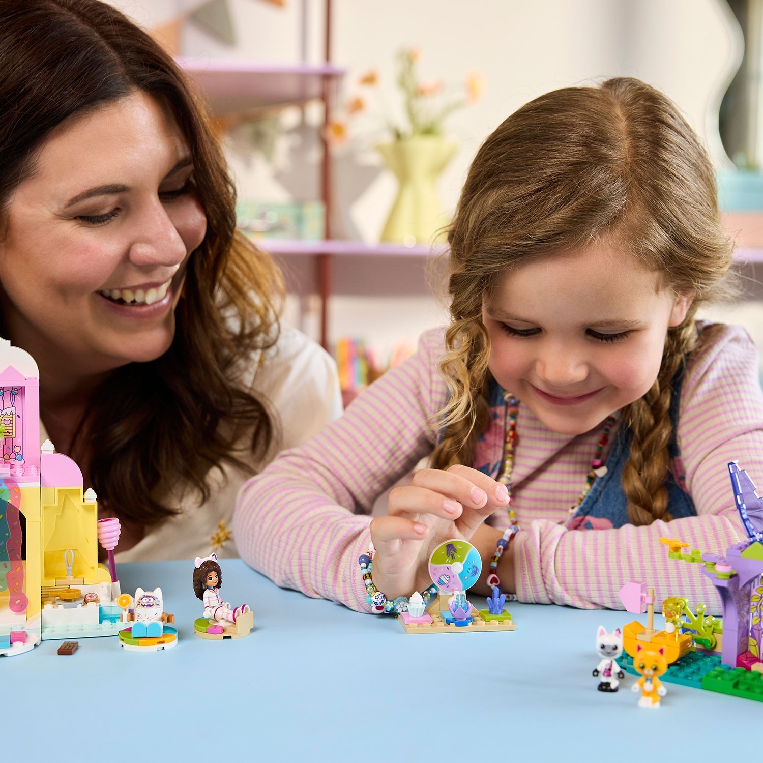 LEGO® Gabby’s Dollhouse Sweet Treat Mountain & Kitty Garden (11205) Đồ Chơi Lắp Ráp Chính Hãng - Góc nhìn khác 3