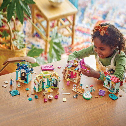 LEGO® Disney™ Disney Princess Market Adventure - Bộ Đồ Chơi Lắp Ráp Khu Chợ Công Chúa Disney (43246) - Góc nhìn khác 3