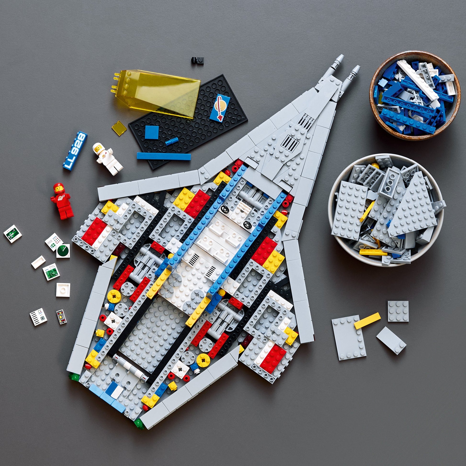 LEGO® ICONS™ Galaxy Explorer - Bộ Lắp Ráp Phi Thuyền Không Gian Cổ Điển - LEGO 10497 - Hình ảnh bổ sung 4