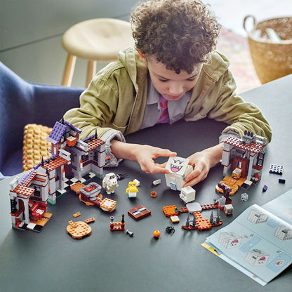 LEGO® Super Mario™ King Boo’s Haunted Mansion - Bộ Lắp Ráp Biệt Thự Ma Ám LEGO 71436 - Góc nhìn khác 3