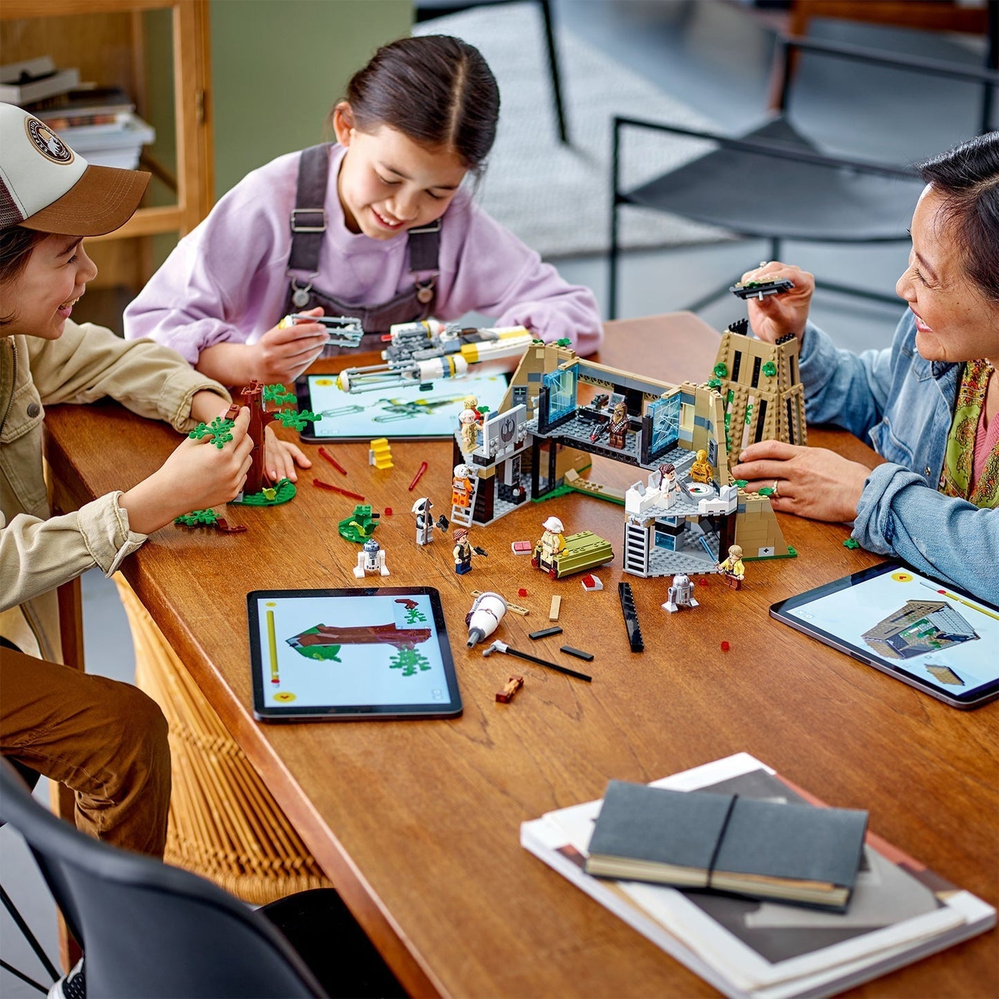 LEGO® Star Wars™ Yavin 4 Rebel Base Bộ Lắp Ráp Căn Cứ Quân Phản Loạn LEGO 75365 LEGO - ảnh 2 - LEGO Sets