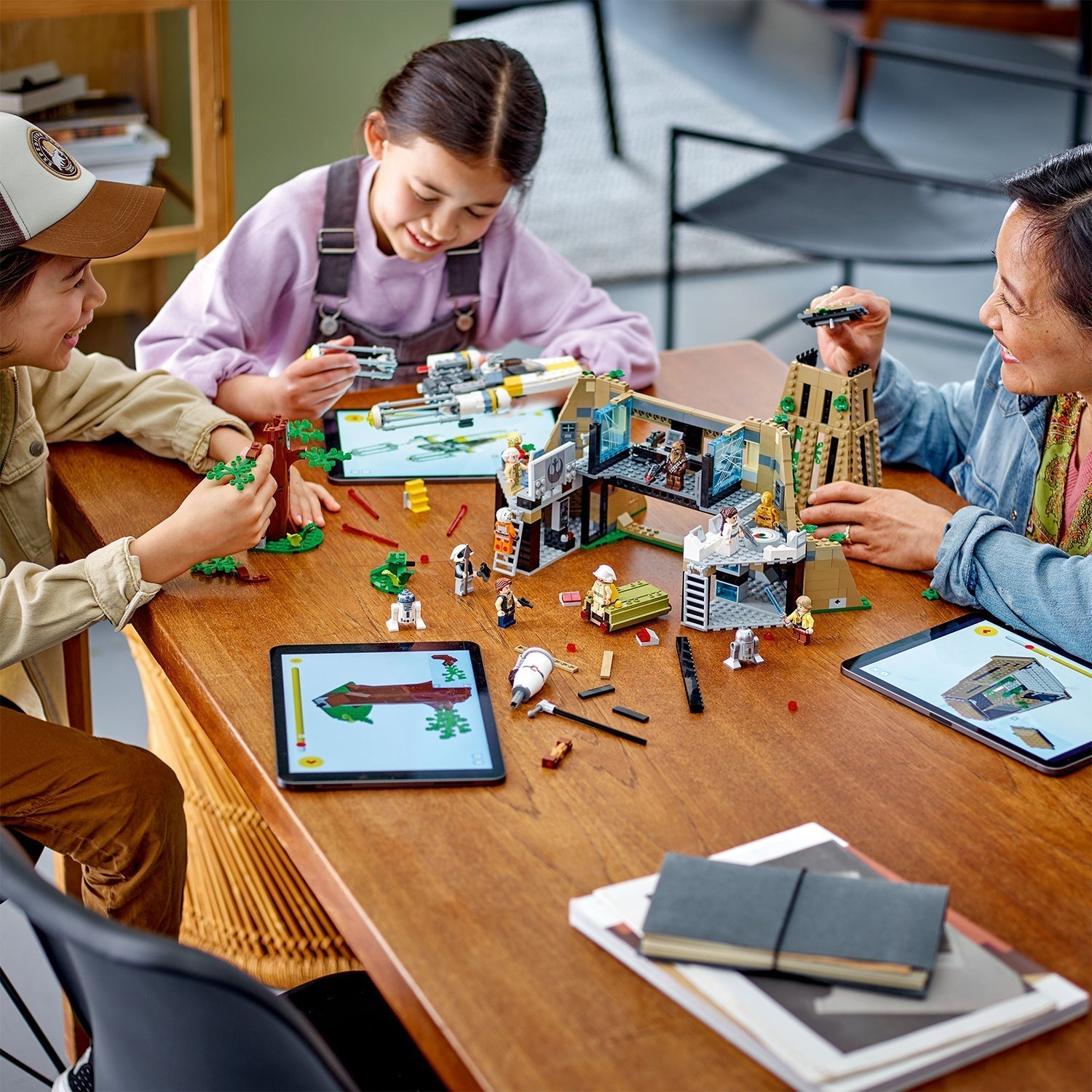 LEGO® Star Wars™ Yavin 4 Rebel Base Bộ Lắp Ráp Căn Cứ Quân Phản Loạn LEGO 75365 LEGO - ảnh 2 - LEGO Sets