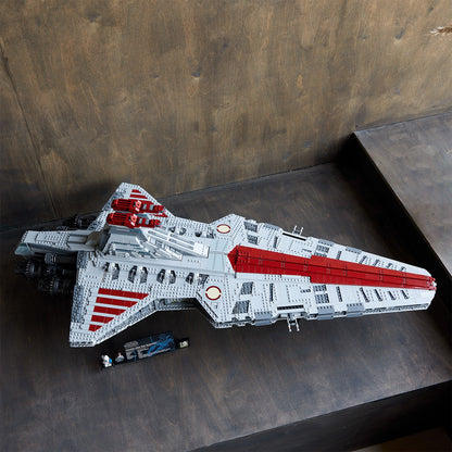 LEGO® Star Wars™ Venator-Class Republic Attack Cruiser - Ultimate Collector Series - Bộ Lắp Ráp Tàu Tuần Dương Tấn Công LEGO 75367 - Hình ảnh bổ sung 4