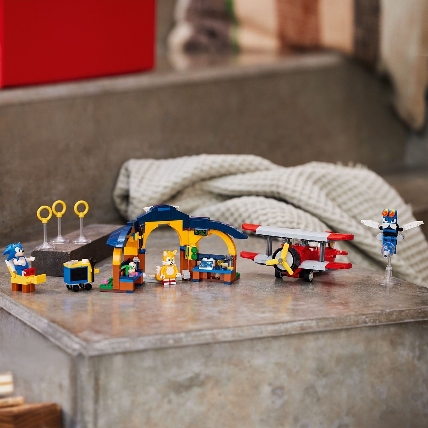 LEGO® Sonic the Hedgehog™ Tails Workshop and Tornado Plane - Đồ Chơi Lắp Ráp Xưởng Của Tails Và Máy Bay Tornado - LEGO 76991 - Góc nhìn khác 3
