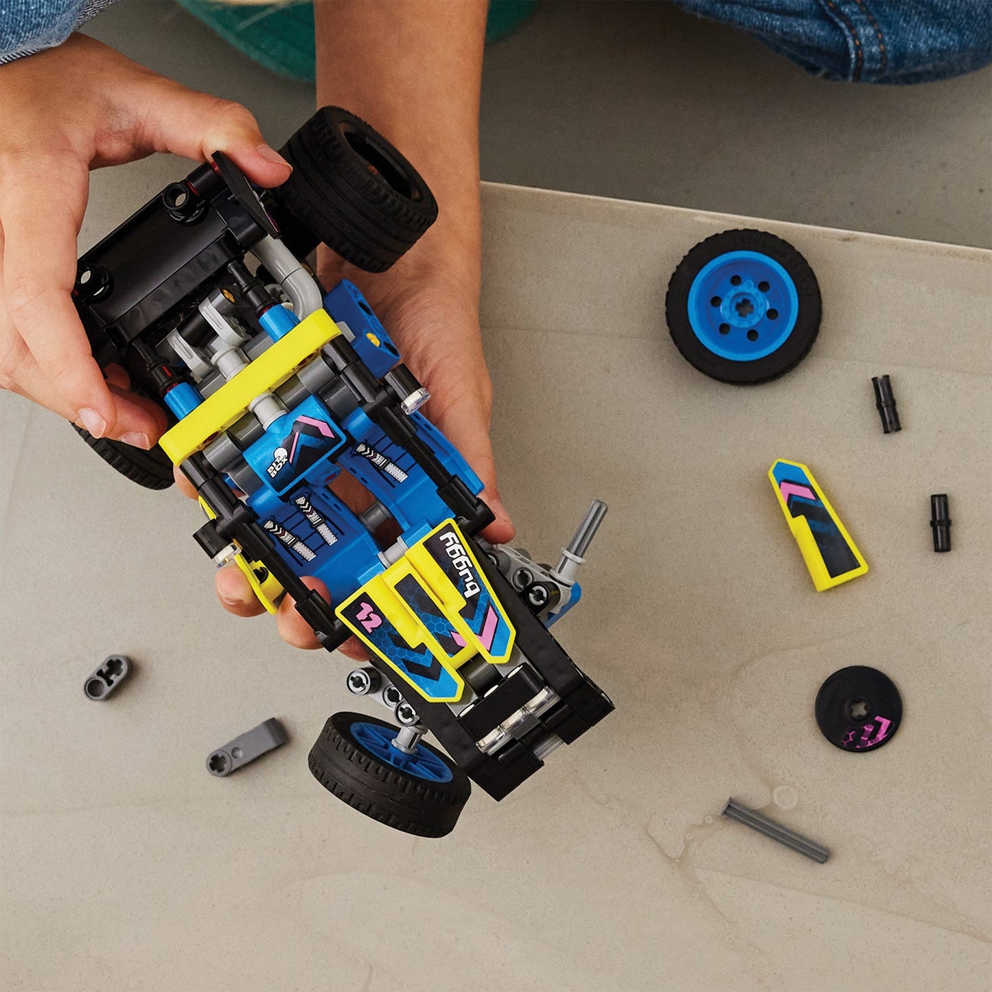 LEGO® Technic™ Off-Road Race Buggy 42164 - Xe Đua Địa Hình Chính Hãng LEGO - Góc nhìn khác 3