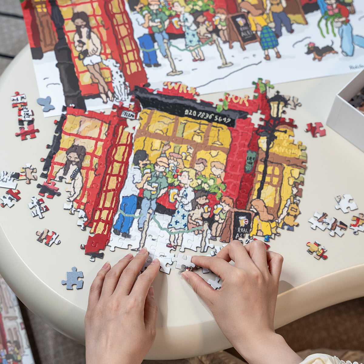 Rolife 1000 Piece Jigsaw Puzzle - Welcome to Covent Garden PT006 - Tranh ghép hình 1000 mảnh - Rolife