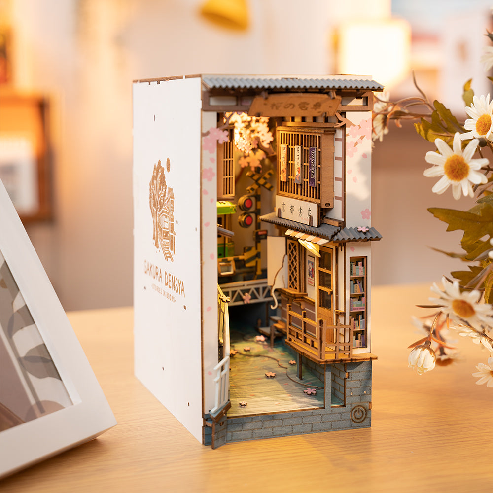 Mô Hình Lắp Ráp Gỗ Book Nook Rolife - Sakura Densya (Xe Điện Hoa Anh Đào) TGB01 - Hình ảnh bổ sung 6
