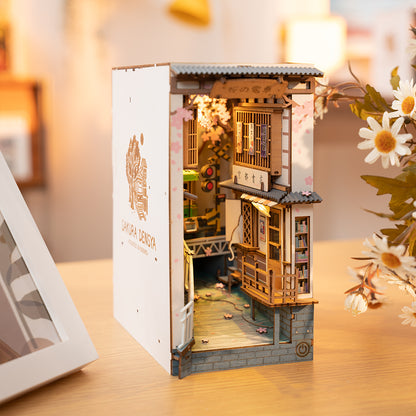 Mô Hình Lắp Ráp Gỗ Book Nook Rolife - Sakura Densya (Xe Điện Hoa Anh Đào) TGB01 - Hình ảnh bổ sung 6