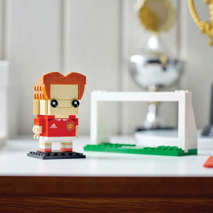 LEGO® BrickHeadz™ Manchester United Go Brick Me - Mô hình lắp ráp tùy chỉnh Quỷ Đỏ - LEGO 40541 - Hình ảnh bổ sung 4