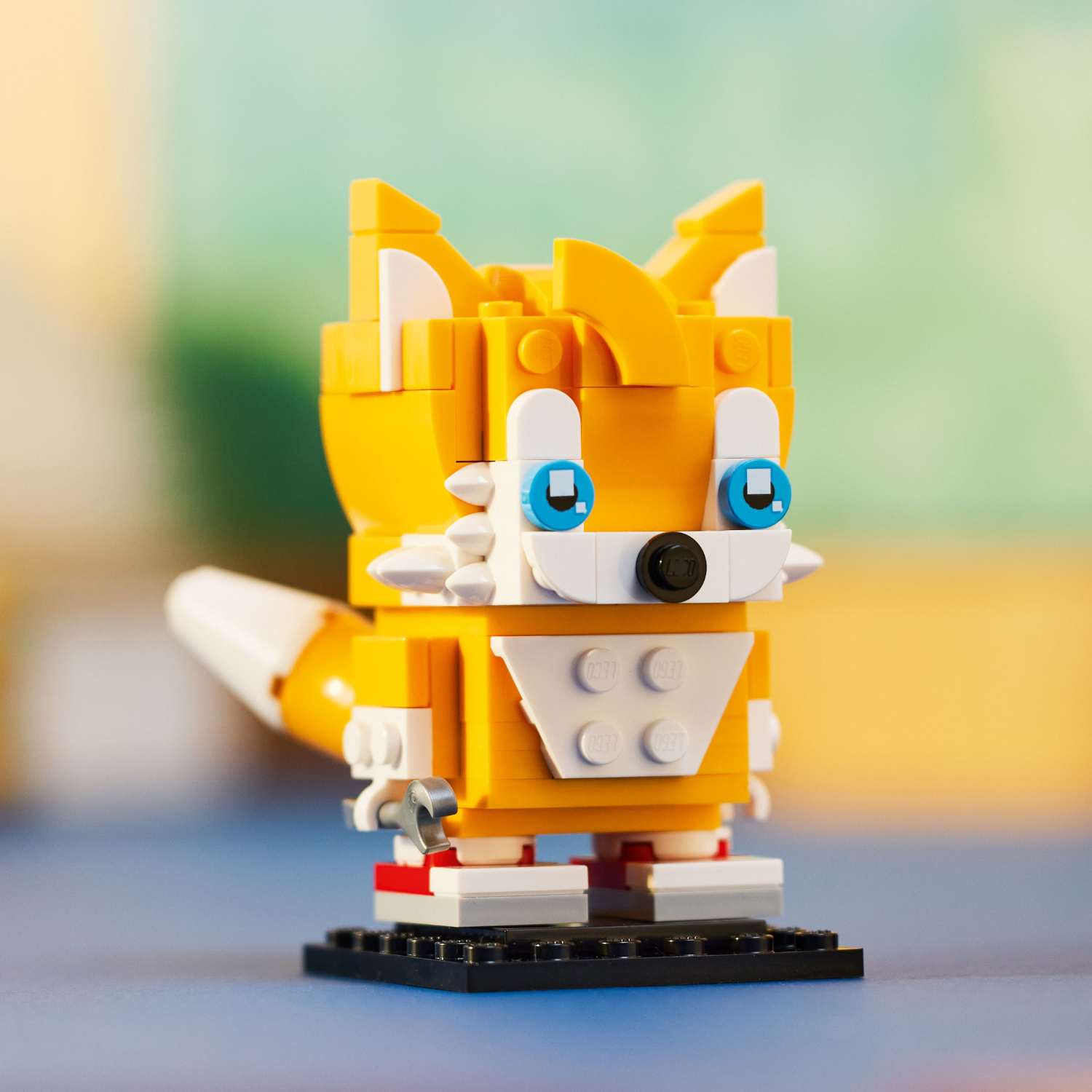 LEGO® BrickHeadz™ Miles "Tails" Prower - Mô Hình Lắp Ráp Sonic LEGO 40628 - Góc nhìn khác 3