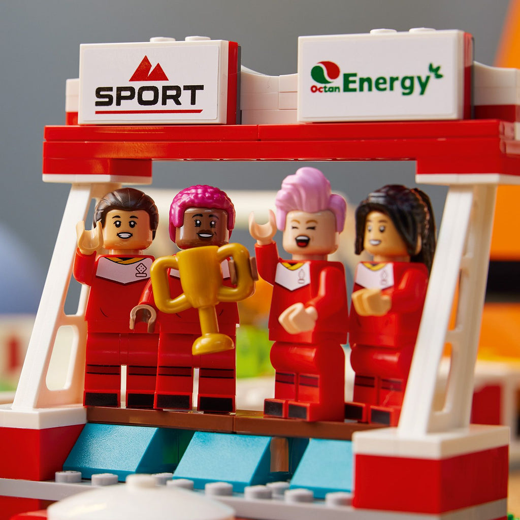 LEGO® Icons of Play - Bộ Lắp Ráp Sân Bóng Đá Thể Thao - LEGO 40634