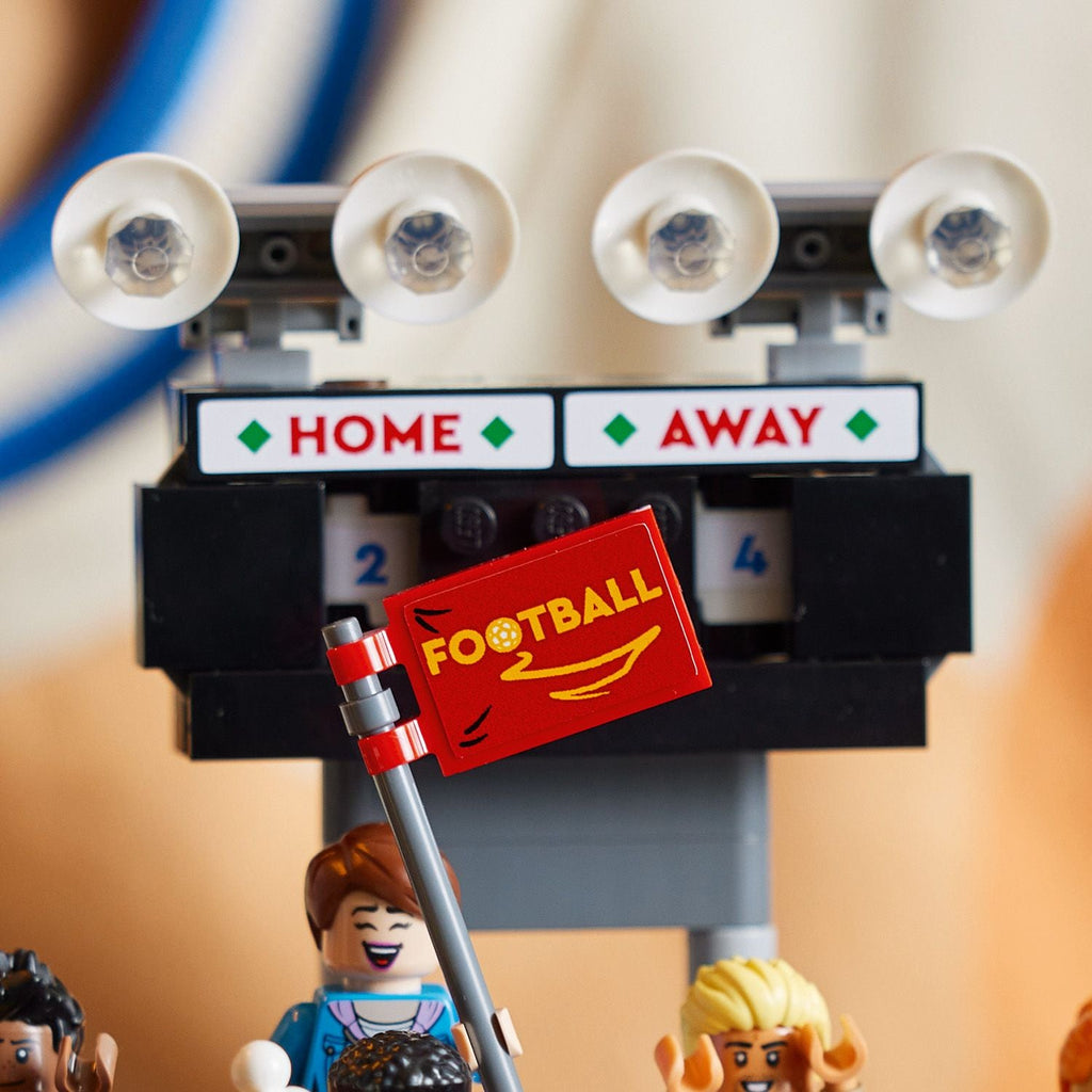 LEGO® Icons of Play - Bộ Lắp Ráp Sân Bóng Đá Thể Thao - LEGO 40634