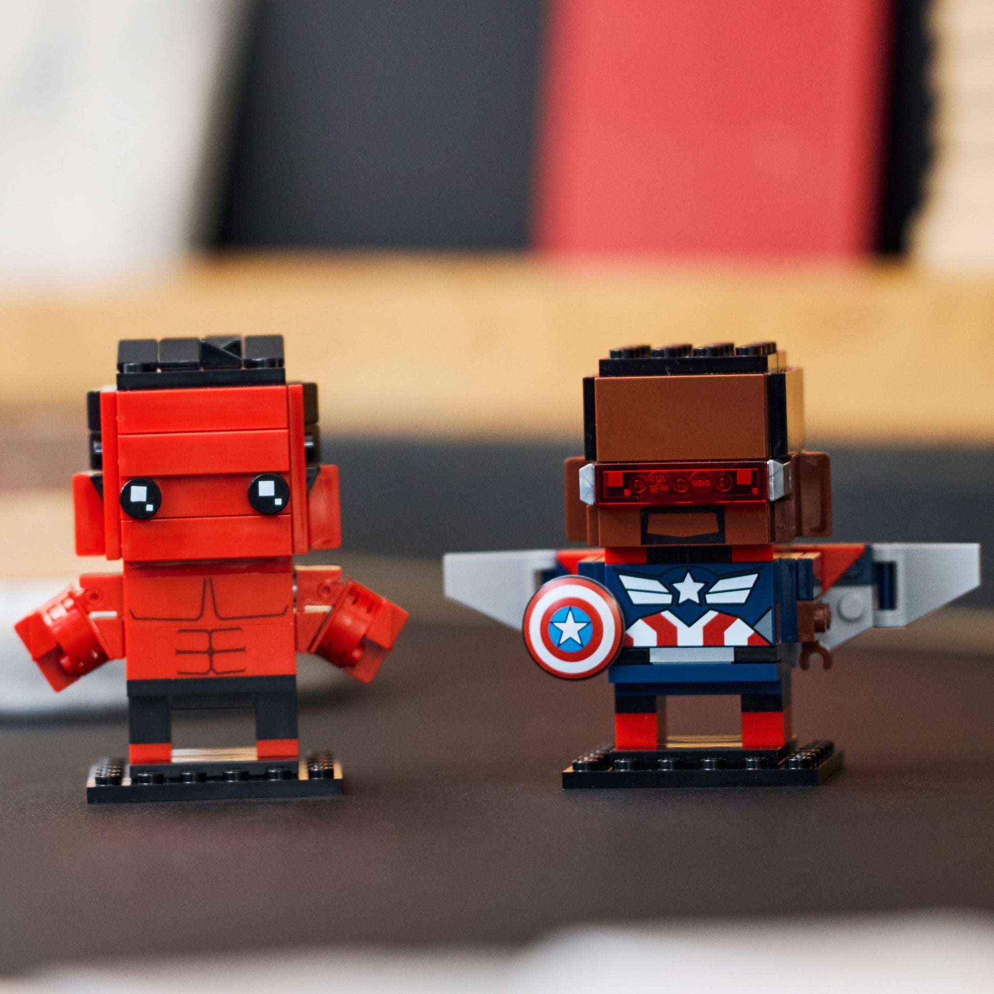 LEGO® BrickHeadz™ Captain America & Red Hulk Figures Mô hình Lắp ráp Siêu anh hùng Marvel LEGO 40668 - Hình ảnh bổ sung 4