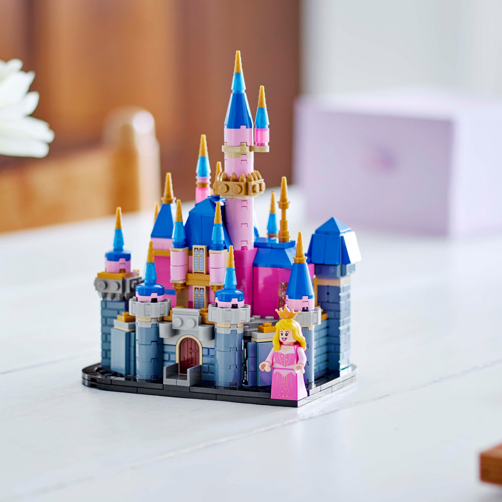 LEGO® Disney™ Mini Disney Sleeping Beauty Castle - Đồ Chơi Lắp Ráp Lâu Đài Công Chúa Aurora (40720) - Góc nhìn khác 3