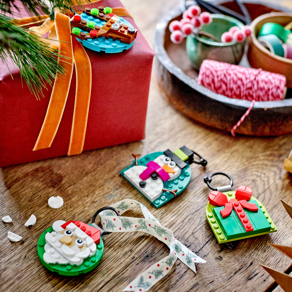 LEGO® Christmas Ornament Selection - Bộ Lắp Ráp Trang Trí Giáng Sinh 4 Trong 1 - LEGO 40744 LEGO - ảnh 3 - Lego