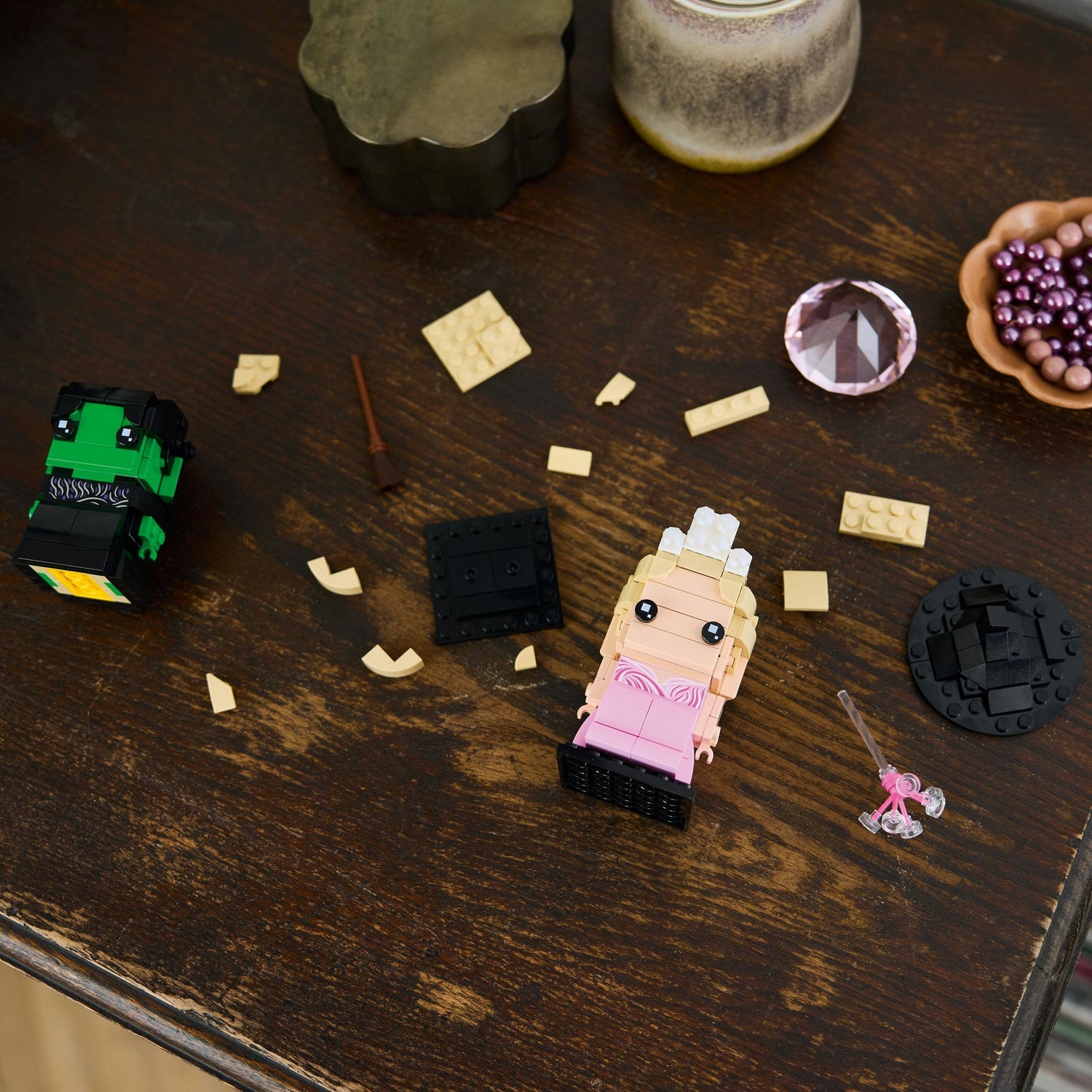 LEGO® BrickHeadz™ Elphaba & Glinda Figures Mô Hình Nhân Vật Wicked LEGO 40794 - Hình ảnh bổ sung 4