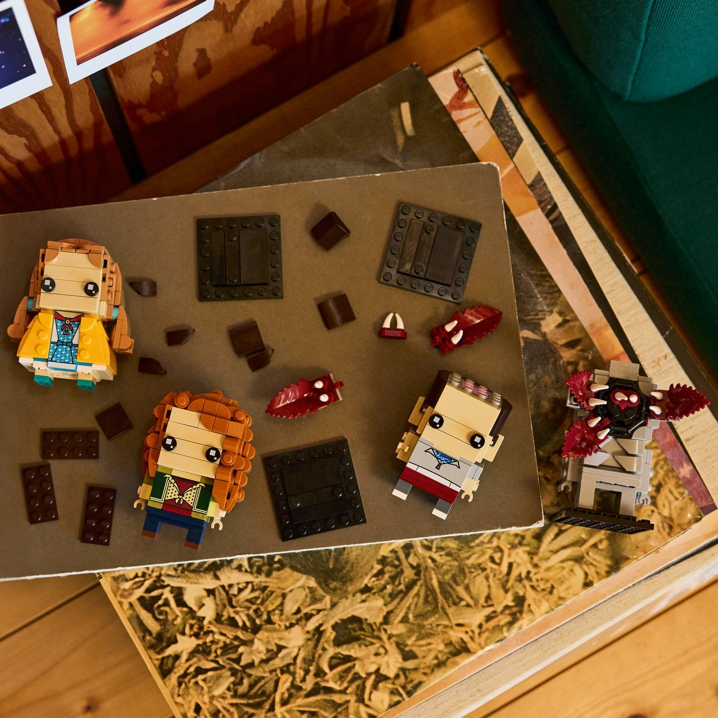 LEGO® BrickHeadz™ Stranger Things: Eleven, Max, Demogorgon and Holly Figures - Bộ mô hình lắp ráp sưu tập 40879