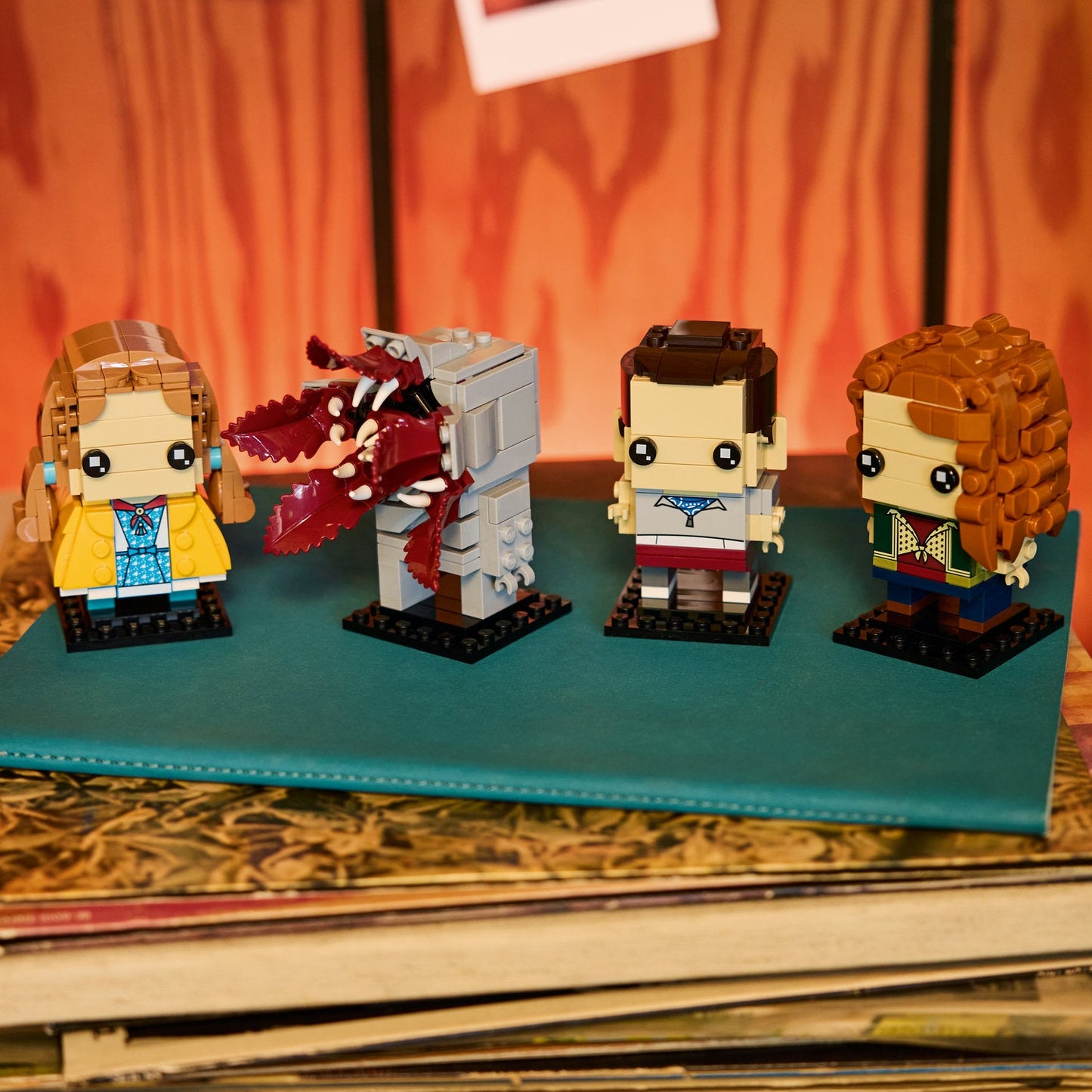 LEGO® BrickHeadz™ Stranger Things: Eleven, Max, Demogorgon and Holly Figures - Bộ mô hình lắp ráp sưu tập 40879