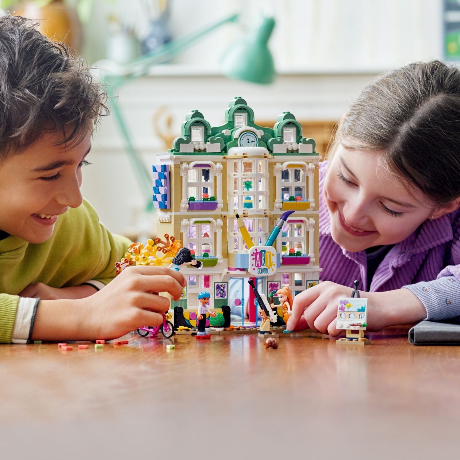 LEGO® Friends™ Emma's Art School - Đồ Chơi Lắp Ráp Trường Nghệ Thuật - LEGO 41711 - Hình ảnh bổ sung 4