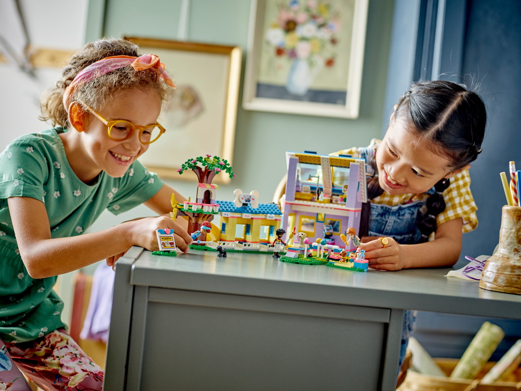 LEGO® Friends™ Dog Rescue Center - Bộ đồ chơi lắp ráp Trung tâm Cứu hộ Chó - LEGO 41727 - Hình ảnh bổ sung 7
