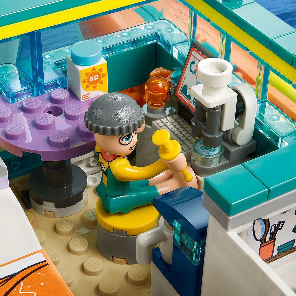 LEGO® Friends™ Sea Rescue Boat - Đồ chơi lắp ráp Tàu Cứu Hộ Biển - LEGO 41734 - Hình ảnh bổ sung 6