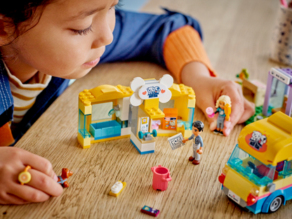 LEGO® Friends™ Dog Rescue Van - Xe Cứu Hộ Chó - LEGO 41741 - Hình ảnh bổ sung 5