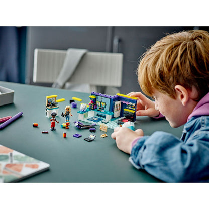 LEGO® Friends™ Nova's Room - Bộ đồ chơi lắp ráp phòng Gaming LEGO 41755 - Hình ảnh bổ sung 7