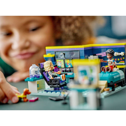LEGO® Friends™ Nova's Room - Bộ đồ chơi lắp ráp phòng Gaming LEGO 41755