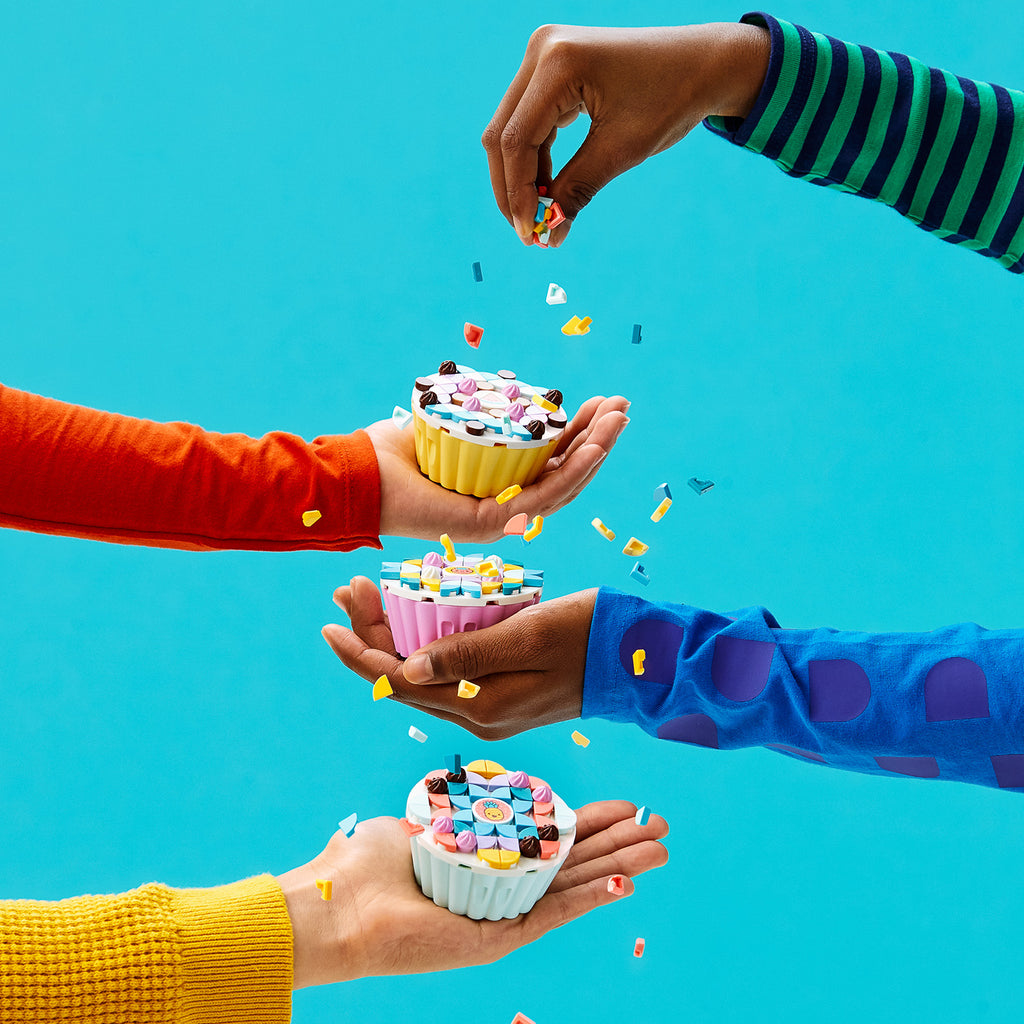 LEGO® DOTS™ Creative Party Kit - Bộ Đồ Chơi Lắp Ráp Trang Trí Cupcake 41926 LEGO - ảnh 4 - Building Set