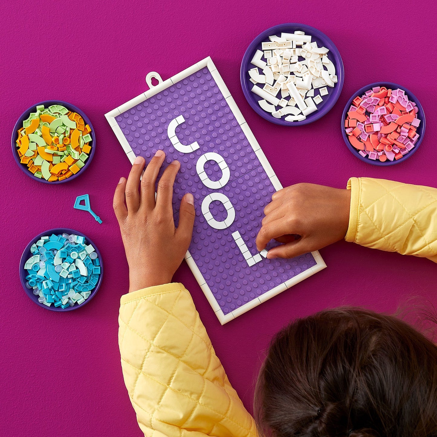 LEGO® DOTS™ Message Board - Bảng Tin Thủ Công Sáng Tạo - LEGO 41951