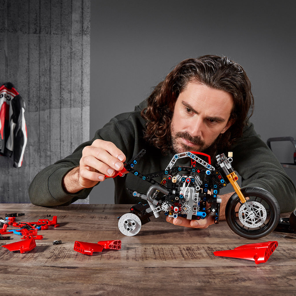 LEGO® Technic™ Ducati Panigale V4 R - Mô Hình Xe Moto Cao Cấp - LEGO 42107 - Hình ảnh bổ sung 5