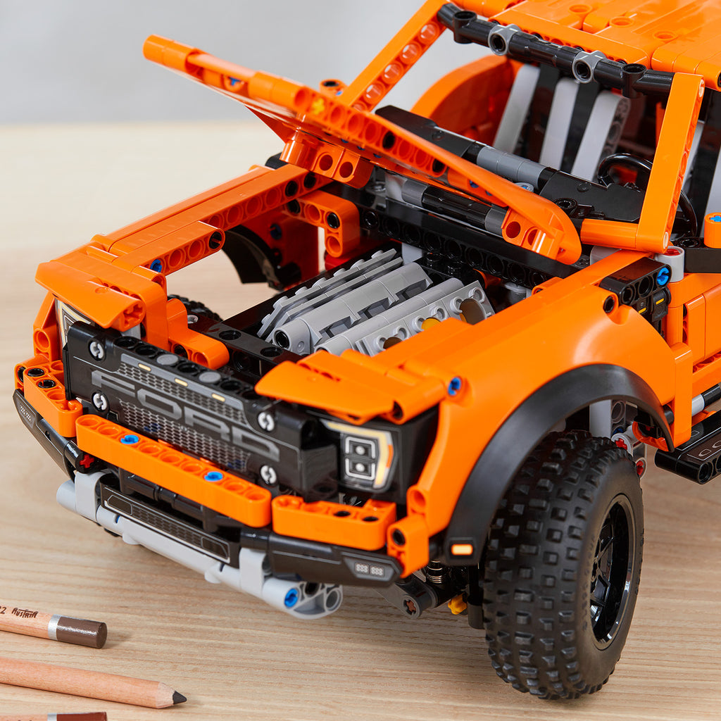 LEGO® Technic™ Ford F-150 Raptor - Mô Hình Xe Bán Tải Ford Raptor (42126) - Hình ảnh bổ sung 6