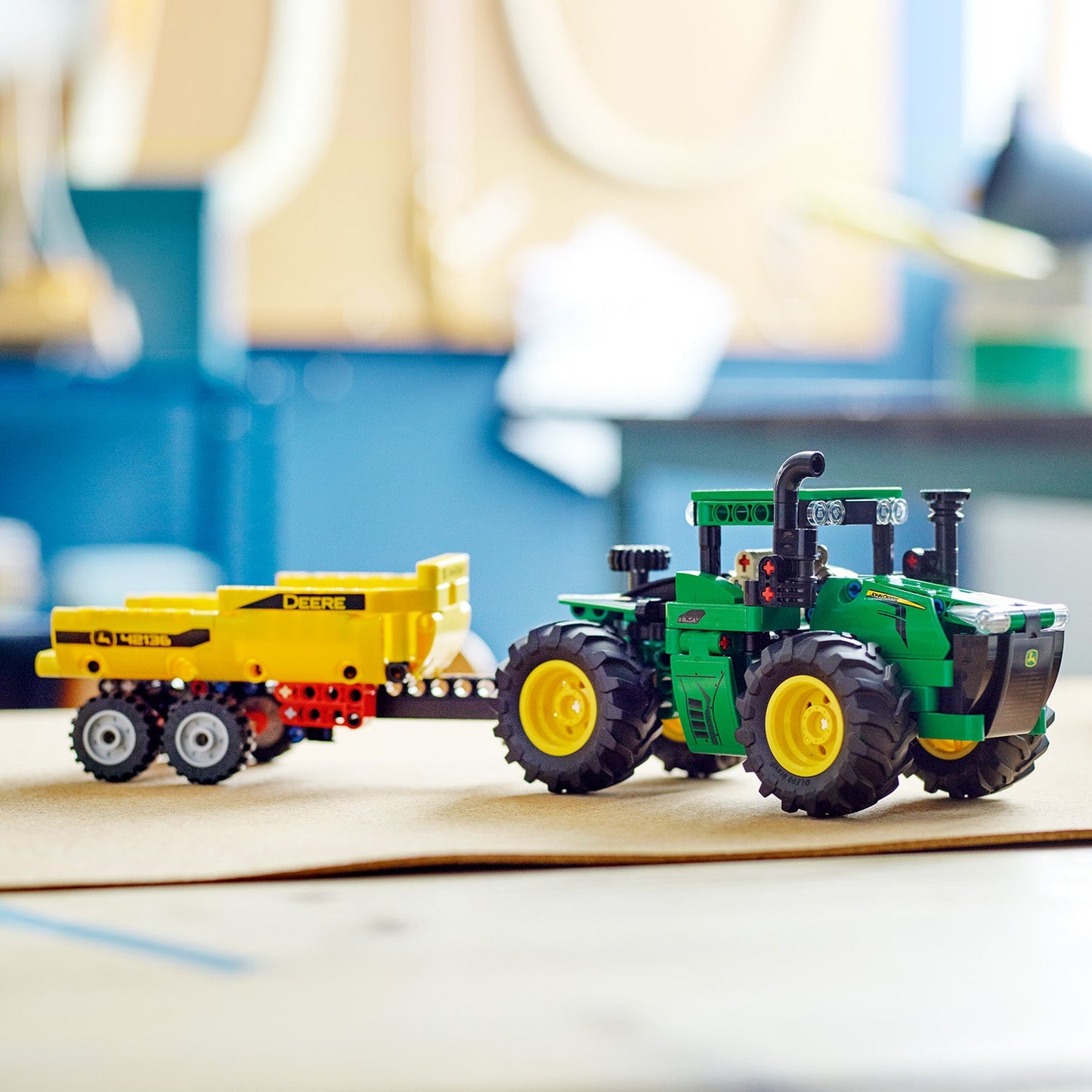 LEGO® Technic™ John Deere 9620R 4WD Tractor - Mô Hình Máy Kéo Nông Nghiệp LEGO 42136 LEGO - ảnh 2 - LEGO Technic