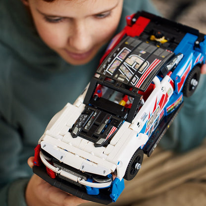 LEGO® Technic™ NASCAR® Next Gen Chevrolet Camaro ZL2 - Mô Hình Xe Đua Kỹ Thuật Chính Hãng LEGO LEGO - ảnh 2 - Lego