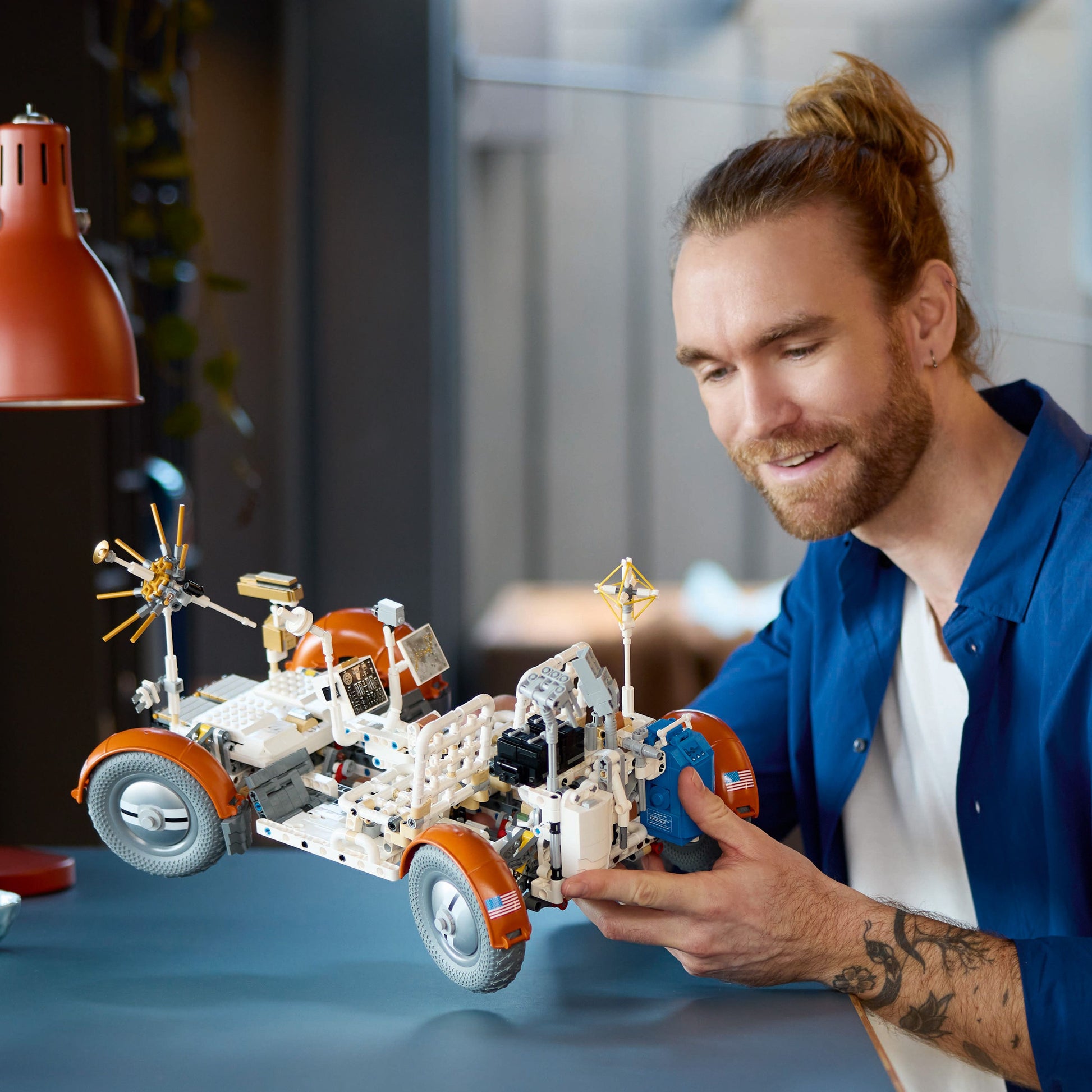 LEGO® Technic™ NASA Apollo Lunar Roving Vehicle - LRV