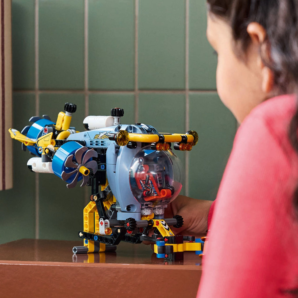 LEGO® Technic™ Deep-Sea Research Submarine - Tàu Ngầm Nghiên Cứu Biển Sâu - LEGO 42201 - Hình ảnh bổ sung 5