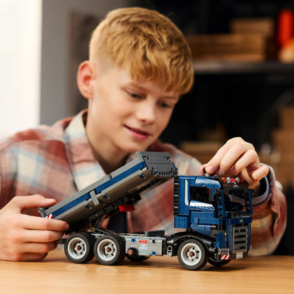LEGO® Technic™ Tipping Dump Truck - Đồ chơi lắp ráp Xe Ben Công Trường - LEGO 42203 - Góc nhìn khác 3