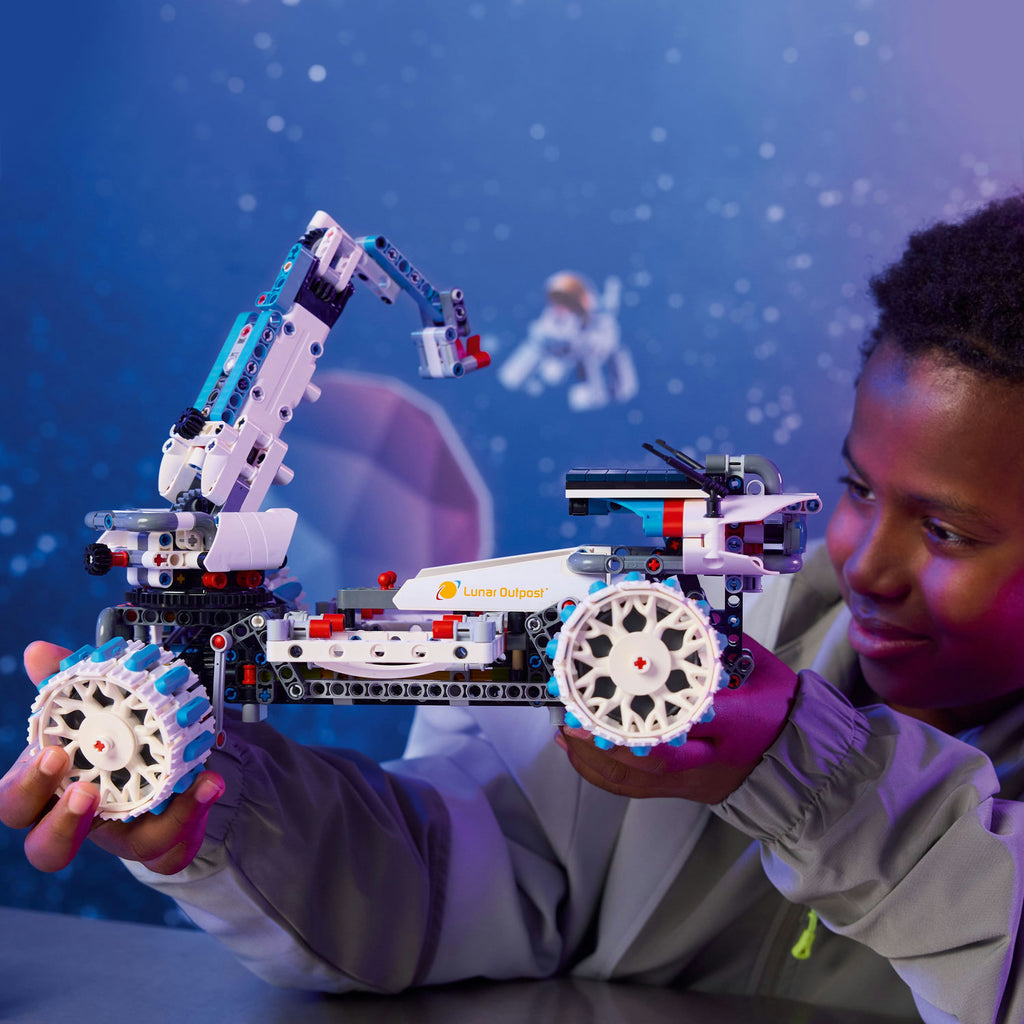 LEGO® Technic Lunar Outpost® Moon Rover Space Vehicle - Xe Tự Hành Thăm Dò Mặt Trăng LEGO 42211 LEGO - ảnh 2 - Lego