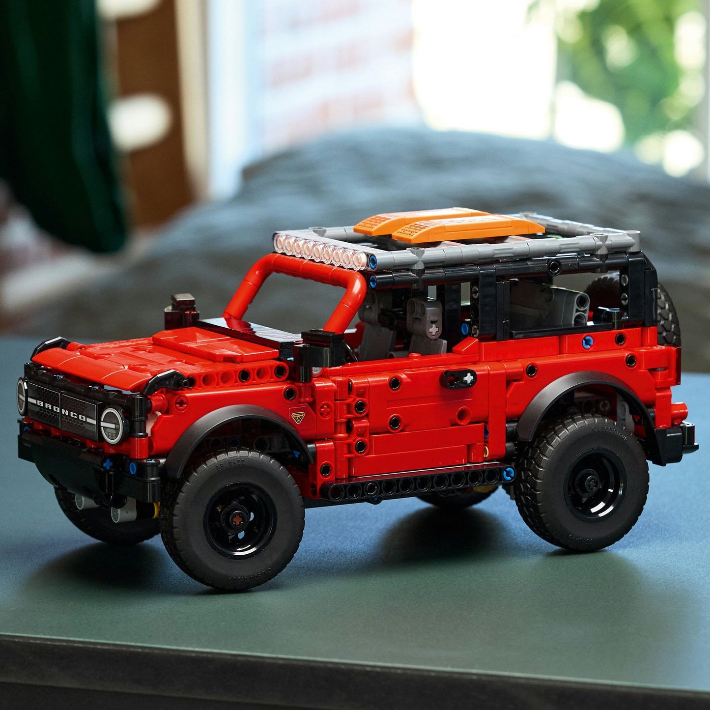 LEGO® Technic Ford Bronco® SUV - Đồ Chơi Lắp Ráp Xe Địa Hình - LEGO 42213 - Hình ảnh bổ sung 5