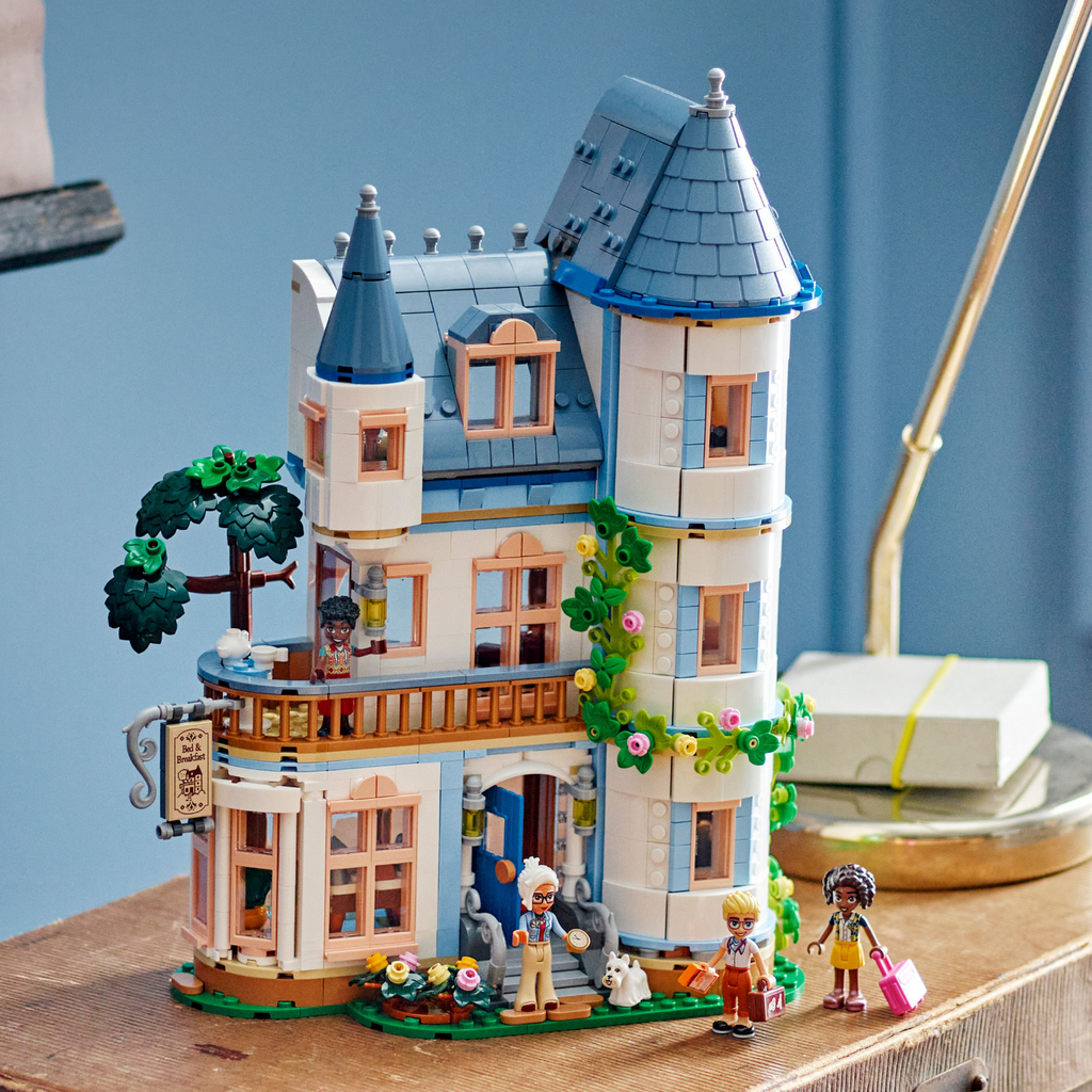 LEGO® Friends™ Castle Bed and Breakfast - Mô Hình Khách Sạn Lâu Đài (42638) - Hình ảnh bổ sung 5