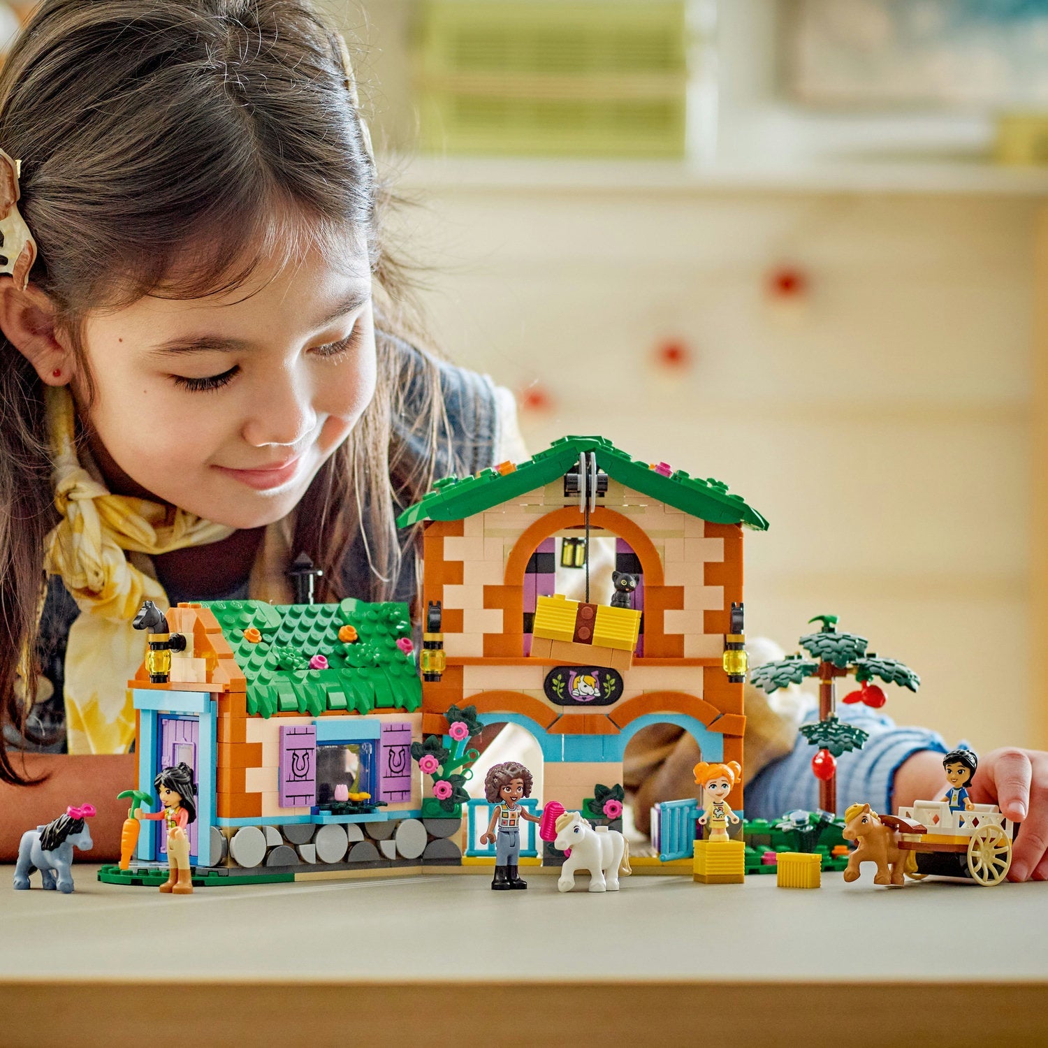 LEGO® Friends™ Pony Ranch & Stable - Đồ Chơi Lắp Ráp Trang Trại Ngựa - LEGO 42654 - Góc nhìn khác 3