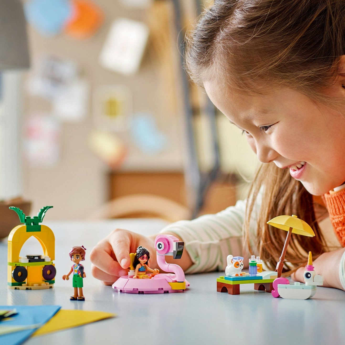 LEGO® Friends™ Unicorn & Flamingo Pool Party - Bộ đồ chơi lắp ráp Tiệc bể bơi (42658) - LEGO - Góc nhìn khác 3